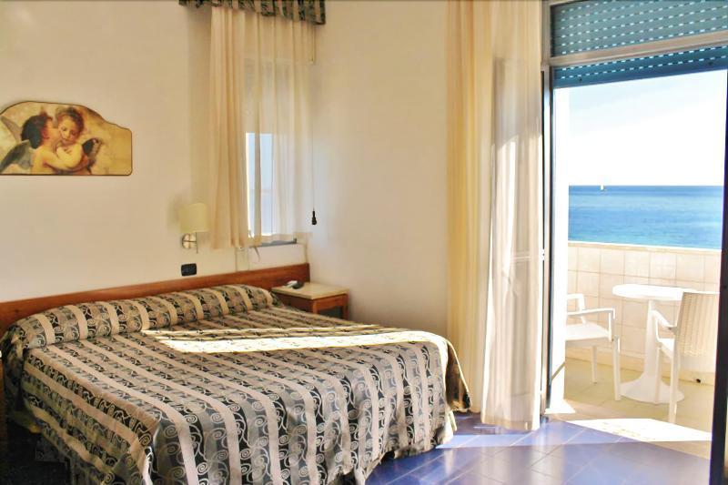 Hotel Blu Porto Cesareo Exterior foto
